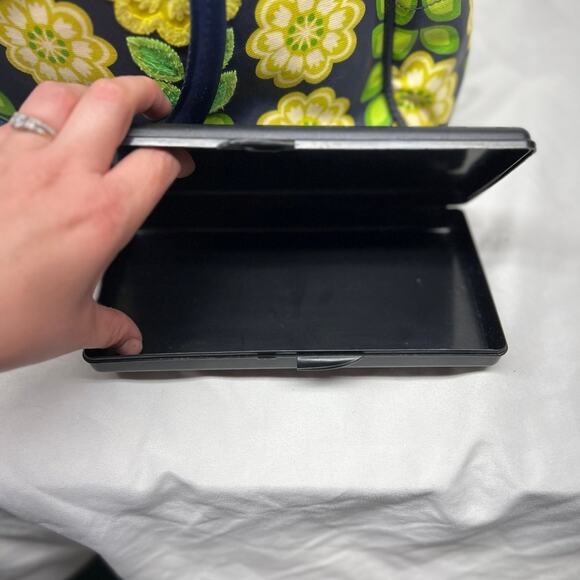 Petunia Pickle Bottom diaper bag in yellow/ green bag/backpack Sashay Satchel - Picture 3 of 10